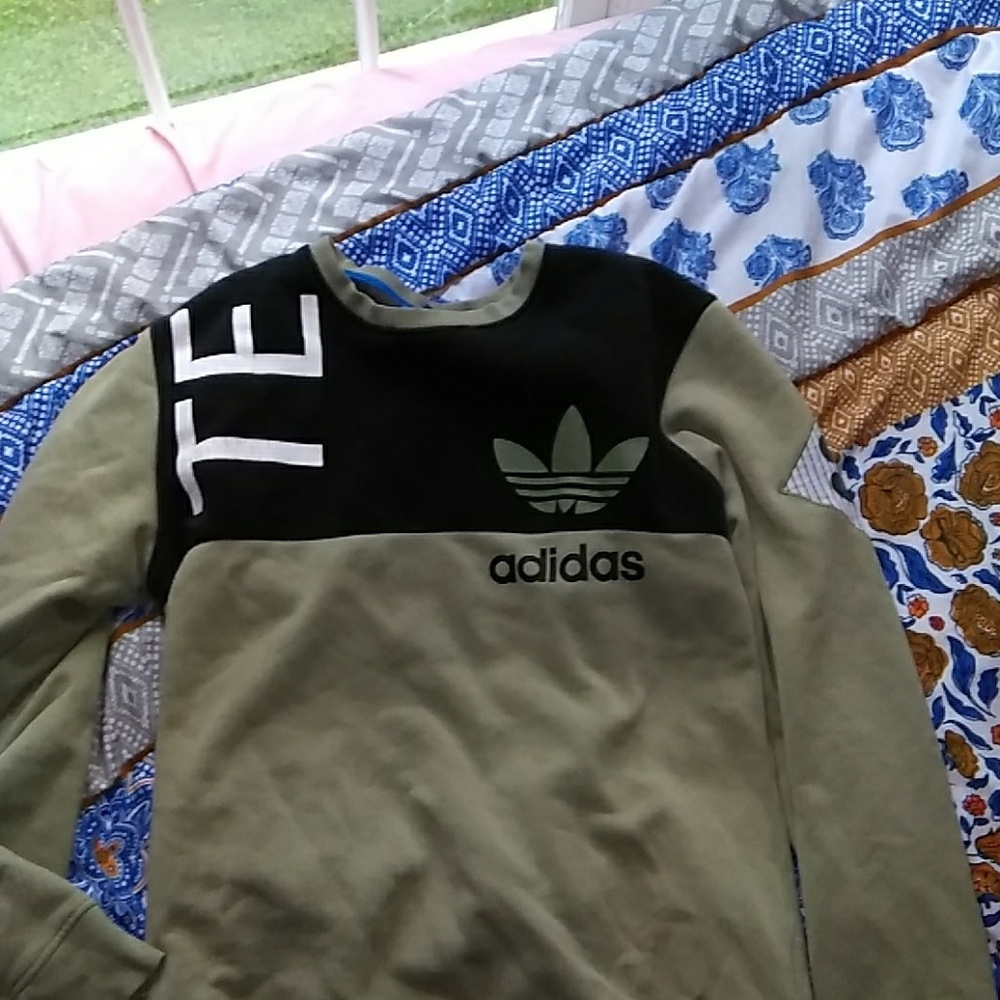 adidas crewneck